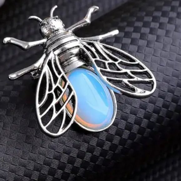 Opal Stone Bee Brooch Pendant Necklace Healing Gemstone Pendant - Picture 4 of 4